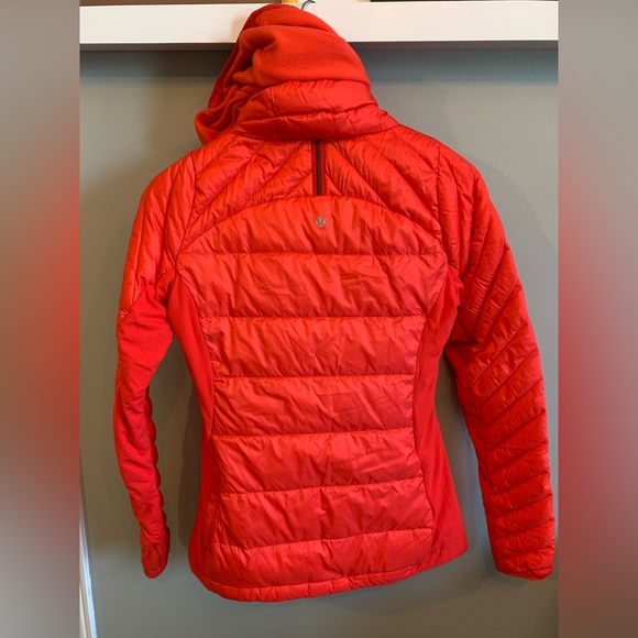 NWOT Lululemon Red Fall/Spring Jacket for Runners - Picture 5 of 16